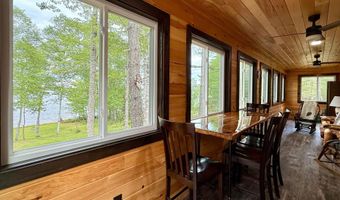 8 Breezy Knoll Ln, Baileyville, ME 04694