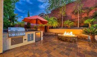 5571 Bethany Bend Dr, Las Vegas, NV 89135