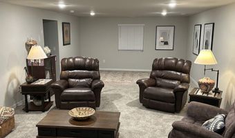 1315 NE 55th St, Ankeny, IA 50021
