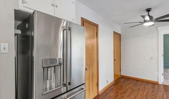 8531 General Grant Ln, Affton, MO 63123