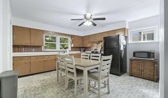 410 N Cedar St, Auburn, IN 46706