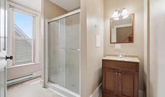 549 N Gilbert St, Ada, OH 45810