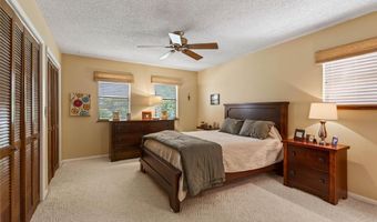 186 PINE St, Atlantic Beach, FL 32233