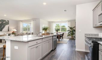 1293 Woodhouse Dr NW, Ash, NC 28420
