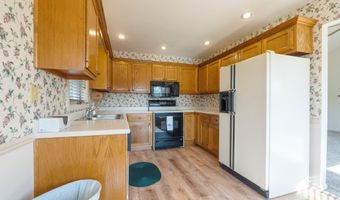 1408 Duesenberg Dr, Auburn, IN 46706