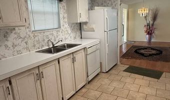 349 Waldorf Dr, Auburndale, FL 33823