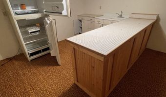 602 S 3rd St, Beresford, SD 57004