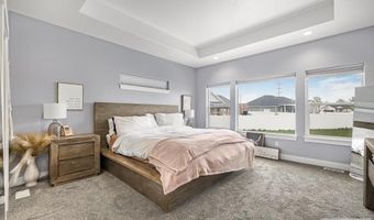 928 N Greenwillow Ln, Ammon, ID 83401