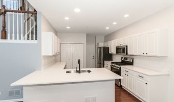 7 Shade Tree Ct, Algonquin, IL 60102