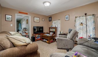 15 Central St, Ashburnham, MA 01430