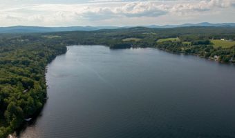 6 Davis Dr, Barnstead, NH 03225
