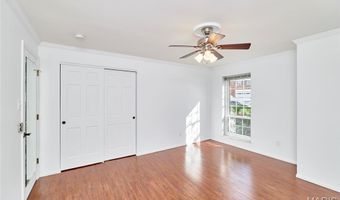 974 Claytonbrook Dr 1A, Ballwin, MO 63011