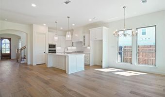621 Hummingbird Dr, Aledo, TX 76008