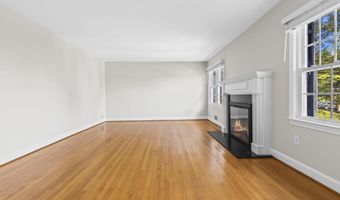 3548 N VALLEY St, Arlington, VA 22207