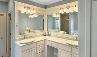 706 N Haven Pl, Brandon, MS 39047