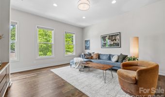 4017 Plaza Row Ct, Charlotte, NC 28205