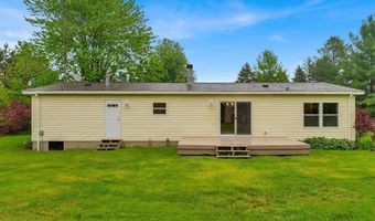 2100 Rowe, Applegate, MI 48401