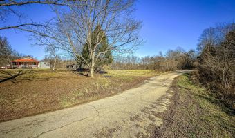 679 New Hope Church Rd, Barbourville, KY 40906