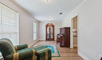 1614 Brookhollow Dr, Baton Rouge, LA 70810