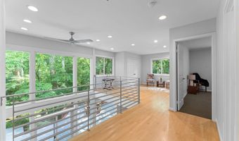 6829 LITTLE RIVER Tpke, Annandale, VA 22003