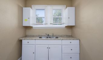 2952 Waverly St 2W, Detroit, MI 48238