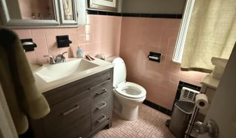 41 Rockland Ave, Staten Island, NY 10306