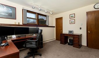 13 Elmar Dr, Danbury, CT 06811