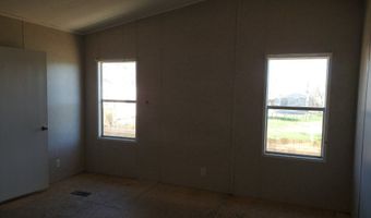 754 Kayroe Rd, Adkins, TX 78101