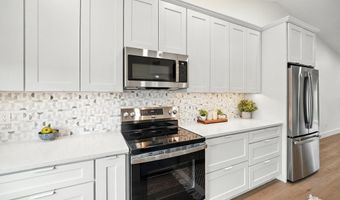 573 AQUATIC Dr, Atlantic Beach, FL 32233