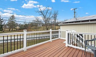 10 HEIGHTS Ct, Abbottstown, PA 17301