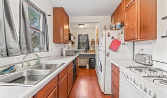 2912 Wood St, Ames, IA 50014