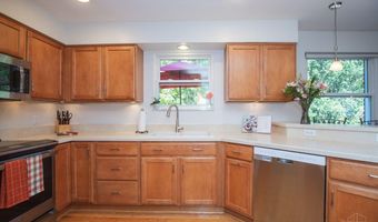 8069 Ashgrove Dr, Anderson Twp., OH 45244