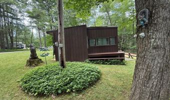 137 Sherwood Dr, Becket, MA 01223