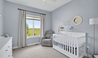 713 NE Country Meadow Dr, Ankeny, IA 50021