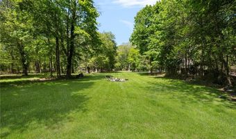 10 Summer St, Jamestown, RI 02835