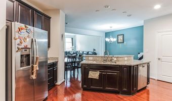41673 MCMONAGLE Sq, Aldie, VA 20105