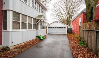 9 Willow St, Auburn, ME 04210