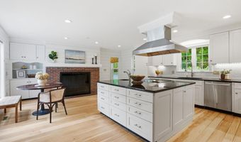 16 Storybrook Ln, Amherst, NH 03031