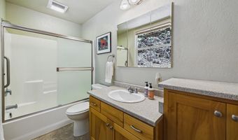 2361 Buttermilk Ln, Arcata, CA 95521