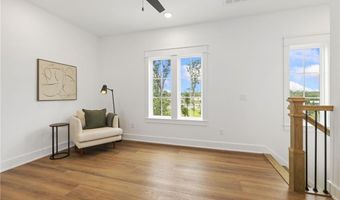 823 NW 14th St, Bentonville, AR 72712