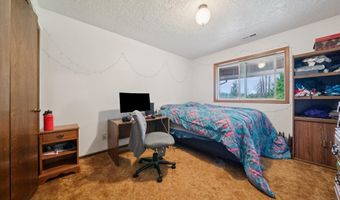 12834 EHLEN Rd, Aurora, OR 97002