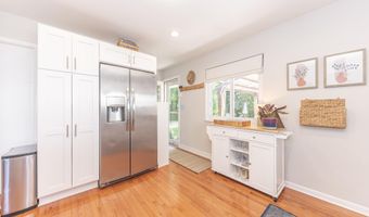 2041 Norfolk Ave, Ann Arbor, MI 48103