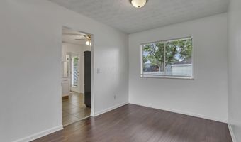 1752 S Hamilton Rd, Columbus, OH 43227