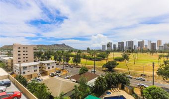 2916 Date St 6F, Honolulu, HI 96816