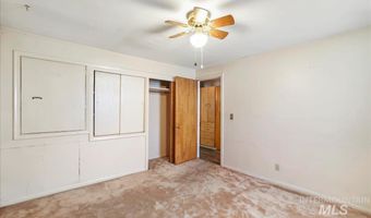 560 Oakley Ave, Burley, ID 83318