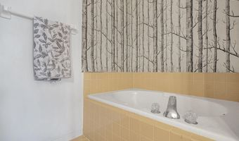 598 Jameson St, Ashville, OH 43103