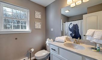 3305 Mountain Terrace Dr, Blakeslee, PA 18610