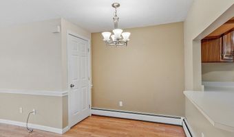 10 Tuck Farm Rd 4, Auburn, MA 01501