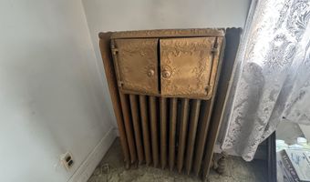 40-42 E 31ST St, Bayonne, NJ 07002