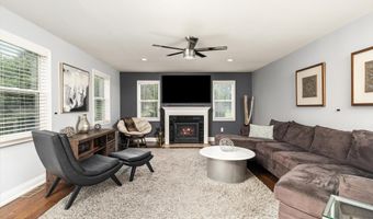 27 Galloping Brook Rd, Allentown, NJ 08501